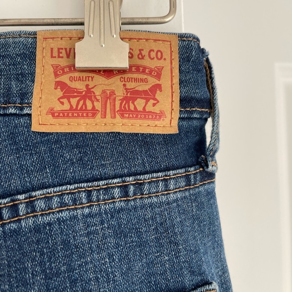 High Rise Skinny Levis Jeans - Picture 3 of 10
